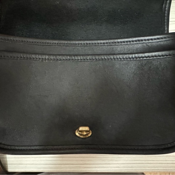 Coach Vintage Dinky Black Crossbody Bag with Gold Hardware - Picture 11 of 11